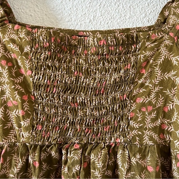 Universal Thread Women’s Dress Medium Bell Sleeves Frill Pockets Peasant Cottage - Picture 4 of 9